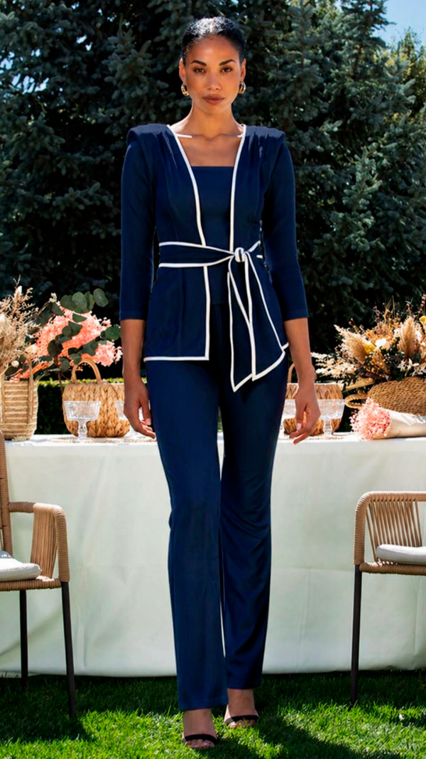 Conjunto pantalón y chaqueta con efecto blusa azul marino